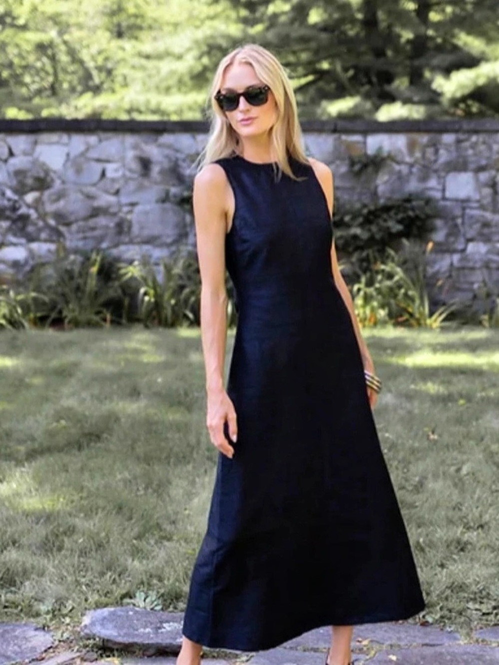 Julia Amory Slim Jane Dress - Black